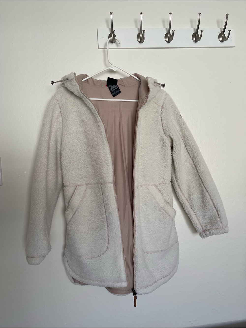 Cozy Hooded Sherpa Jacket in Off-White